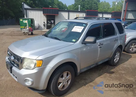 2011 Ford Escape Xlt z USA, uszkodzony, nr VIN 1FMCU0DG8BKA04731